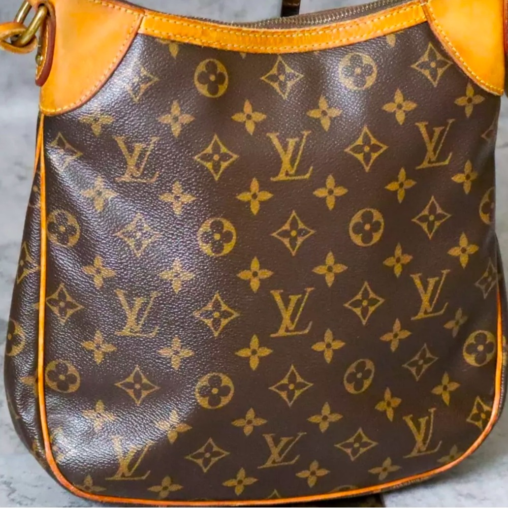 Louis Vuitton Monogram Odeon MM Shoulder Crossbody Bag! Authentic